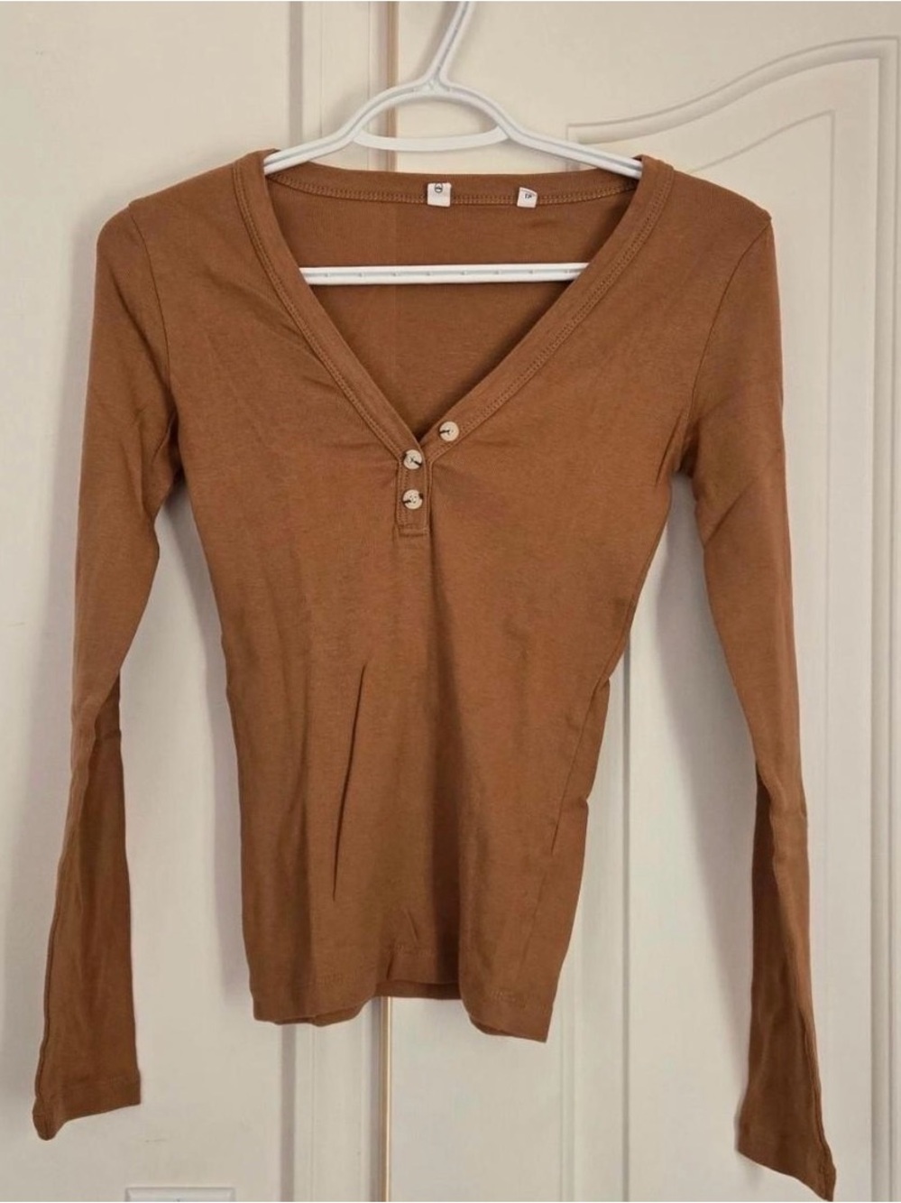 KOTN fitted Henley long sleeve tee V-neck